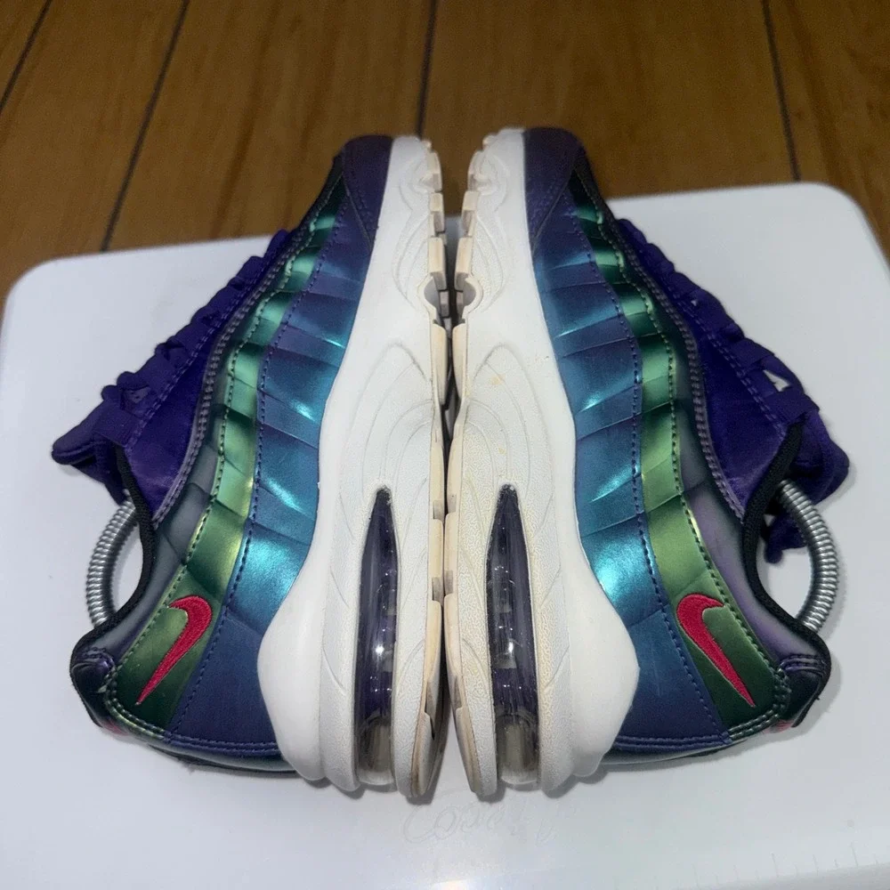 Nike Air Max 95 Kids Youth Size 4Y Purple Teal Iridescent‎ AJ1899 500